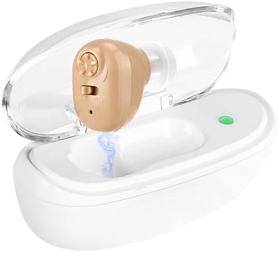 Oplaadbare in-ear/achter-het-oor geluidsversterker voor hoortoestellen voor ouderen.