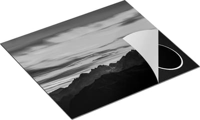 Chefcare Inductie Beschermer Oranje Zonsondergang in de Bergen - Zwart Wit - 60x50 cm - Afdekplaat Inductie - Kookplaat Beschermer - Inductie Mat