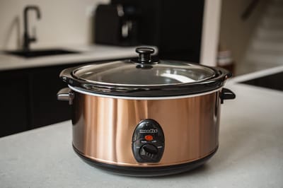 Moodzz - MZ-2304 - Slowcooker - 4,5 Liter - 320W - Keramische Binnenpan - Koperkleurig