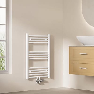 Witte Badkamerradiator 75x50 cm Handdoekdroger met Centrale Aansluiting