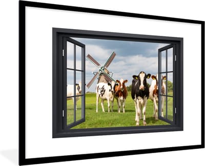 Poster in lijst - Fotolijst 90x60 cm - Posters - Doorkijk - Koe - Molen - Koeien - Weiland - Gras - Groen - Posterlijst zwart - Decoratie - Wanddecoratie woonkamer - Muurdecoratie slaapkamer