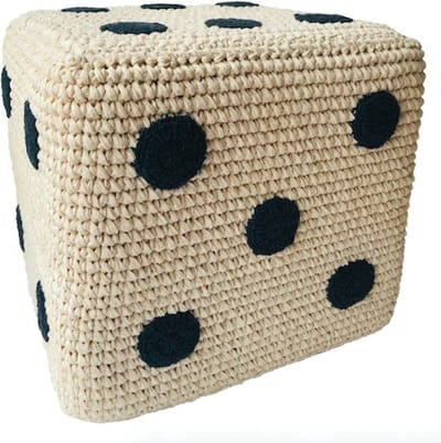 Luna-Leena duurzame dobbelsteen poef - gebroken wit met zwarte stippen - katoen - 30x30x30cm- hand gehaakt in Nepal - dice pouffe - kinderkamer - zitkussen - kinder poef - dobbelen - bordspel - woonkamer - decoratie