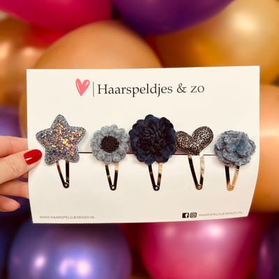 Try-out mix - mix van verschillende speldjes - bloemetjes - 5 cm speldjes - kerst - feestdagen - glitters - glimmend - blauw