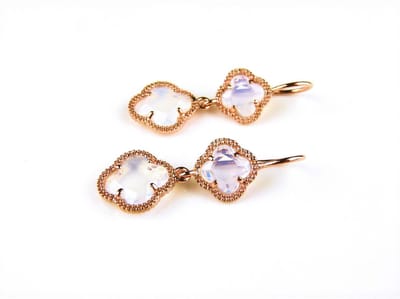 model Double Fiori klein oorringen in zilver roze verguld opaal