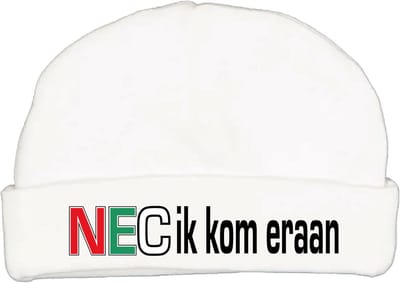 Babymutsje met de tekst: NEC ik kom eraan !