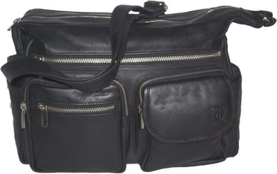 Oi zwarte lederen Dagje-weg tas / ruime schoudertas voor dames en heren / grote herentas of damestas met veel ruimte en veel vakjes / compacte reistas / ruime werktas om om te hangen met veel rits vakjes / zwart rundsleer / 324