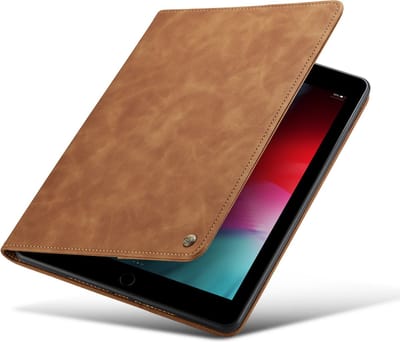 Casemania Hoes Geschikt voor Apple iPad 10.2 (2019, 2020 & 2021) Sienna Brown - Book Cover