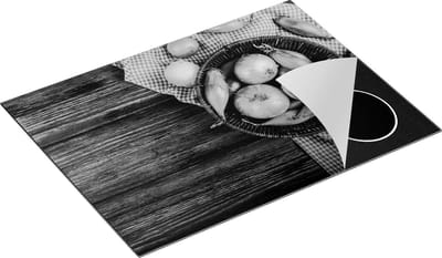 Chefcare Inductie Beschermer Mand met Uien op Tafel - Zwart Wit - 70x50 cm - Afdekplaat Inductie - Kookplaat Beschermer - Inductie Mat