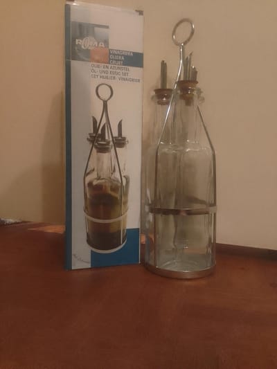 Roma Olie- en Azijnstel - 3 delig - met schenktuit - glas / metaal / kurk