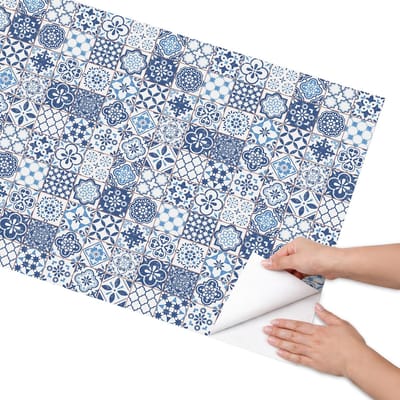 Coloray Meubel Wrap Folie - Blauw Meubelfolie - 65x130 cm - Decoratiefolie Zelfklevend Blauw mozaïek - Meubelfolie Zelfklevend - Geometrische Meubelfolie - Wrapfolie Keuken - Wanddecoratie - Achtergronden en patronen
