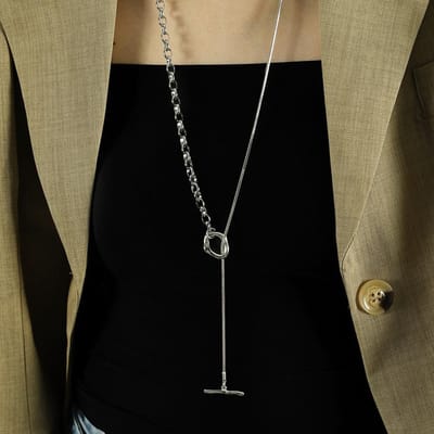 Chaîne de pull simple de luxe léger au design premium beige