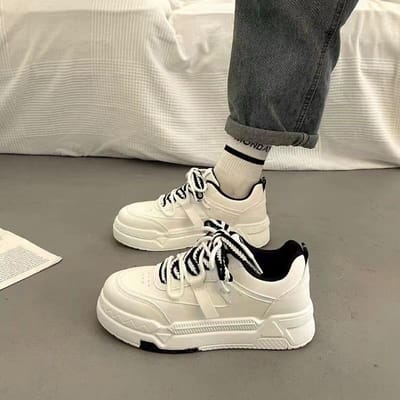 Damesschoenen met dikke zolen in wit, lente en herfst, hoogwaardige nieuwe niche, veelzijdige, casual sportschoenen 40