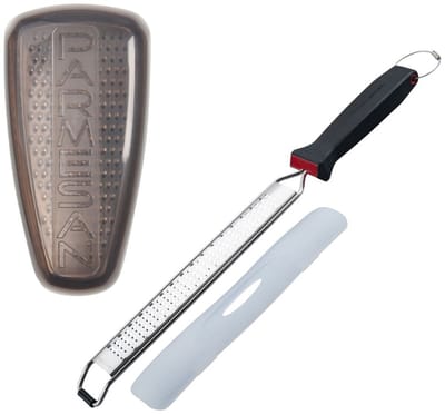 Duo Lange grove rasp voor citroenschil met beschermkap 42 cm en Parmezaanrasp met opbergdoos 19 cm FM Professional Gourmet
