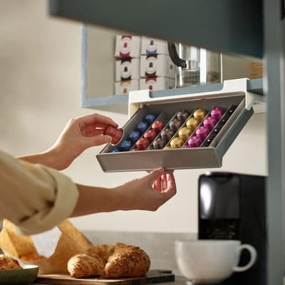 CupboardStore - Ruimtebesparende koffiecapsulelade onder plank, 30 stuks