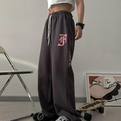 Katoenen casual sportbroek met print in grote maat voor dames voor herfst en winter Nieuw los ontwerp en persoonlijkheid Donkergrijze rechte broek 4XL grijs
