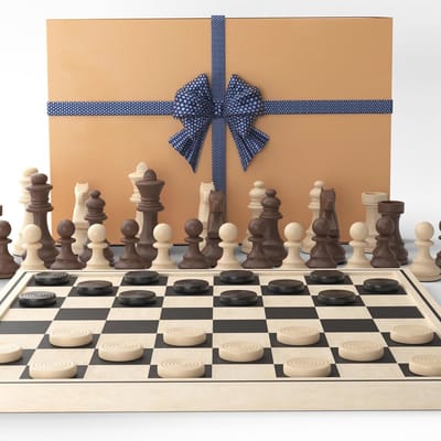 Draagbare 2-in-1 Houten Schaak- en Damset met Grenen Stukken - Perfect voor Kinderen en Volwassenen