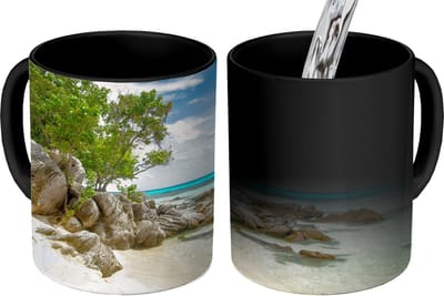 Magische Mok - Foto op Warmte Mokken - Koffiemok - Strand - Stenen - Zee - Zomer - Magic Mok - Beker - 350 ML - Theemok