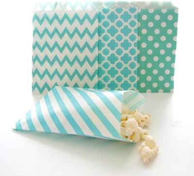 Traktatiezakjes - Uitdeelzakjes - Verjaardagzakjes - Feestzakjes - Snoepzakjes - Mint Groen  / Aqua - Witte Stip / Streep / Bloem / Haaietanden - Papier - 13x18 cm | Polkadot - Dots | Geboorte - Verjaardag - Bruiloft - Feest - Babyshower | Traktatie