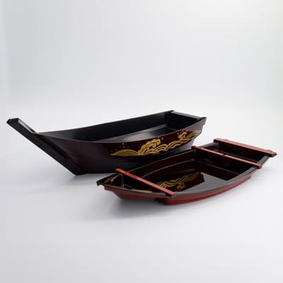 Tokyo Design Studio - Lakwerk Sushi Boot - Zwart - 46 x 18,5 cm