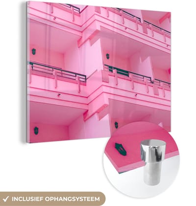 MuchoWow® Glasschilderij 40x30 cm - Schilderij acrylglas - Balkon - Zomer - Roze - Architectuur - Foto op glas - Schilderijen