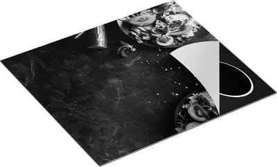 Chefcare Inductie Beschermer Gezonde Salades op een Marmeren Plaat - Zwart Wit - 60x50 cm - Afdekplaat Inductie - Kookplaat Beschermer - Inductie Mat