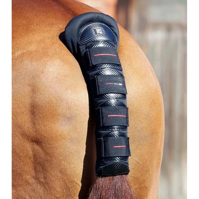 Antislip paardenstaartbeschermer Premier Equine Carbon Tech