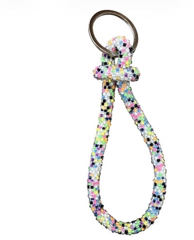 Luna-Leena duurzame kralen sleutelhanger rol - fluor meerkleurig - voor om je pols - hand gehaakt in Nepal - keychain fluor - moederdag cadeau - armband sleutelhanger