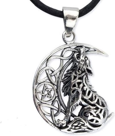 Huilende wolf met maan zilveren hanger