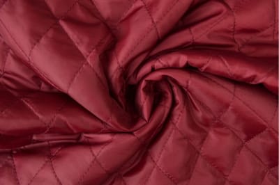 30 meter gewatteerde voeringstof - Bordeaux rood - 150cm breed