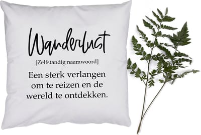 Sierkussens - Kussentjes Woonkamer - 50x50 cm - Spreuken - Quotes - Een sterk verlangen om te reizen - Wanderlust - Reizen