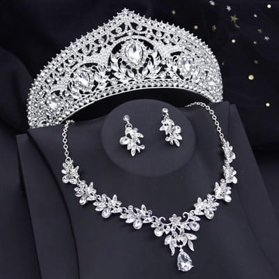 Ensembles de Bijoux de Couronne de Mariée de Luxe pour Femmes Tiaras Rouges et Ensemble Collier Boucles d'Oreilles Fête Bal de Promo Mariage Ensemble de Bijoux Accessoire white