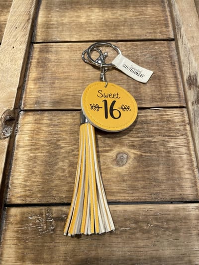 Sleutelhanger /Tashanger +Tassel / Kwast Sweet 16