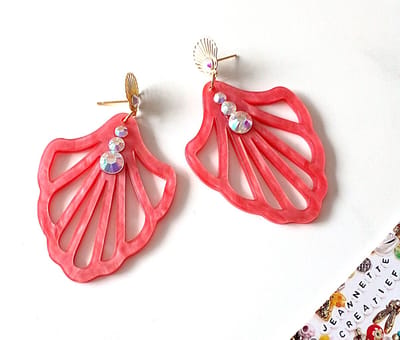 Jeannette-Creatief® - Resin - Roze Schelp - Coral Pink - Schelpen - Filigraan - Swarovski plaksteentjes - Oorhangers - Oorbellen Dames - Oorbellen oze - Statement Oorbellen - Festival - Bohemien - IBIZA - Valentijn