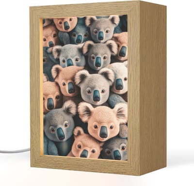 Nachtlampje 15x20 cm - Kinder lampje - Koala - Dieren - Patronen - Grijs - Bruin - Kinderen - Tafellamp kinderkamer - Slaapkamer lamp - Bedlamp kinderen - Kinderlampje stopcontact - Wandlamp babykamer - Nachtlampjes