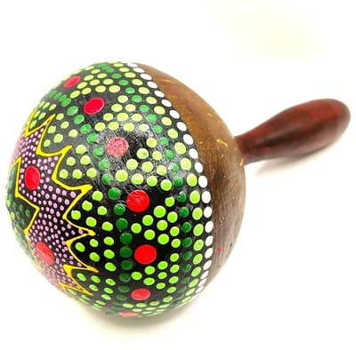 Rammelaar Ceremonieel - Shipibo Maraca - Sjamaan Rammelaar - Individueel gefotografeerd