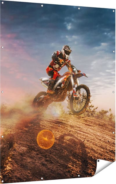 Gards Tuinposter Motorcross op een Heuvel bij Zonsondergang - 120x160 cm - Tuindoek - Tuindecoratie - Wanddecoratie buiten - Tuinschilderij