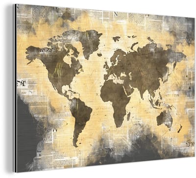 Aluminium schilderij 120x80 cm - Wanddecoratie metaal - Wereldkaart - Gouden - Krant - Metalen muurdecoratie woonkamer - Decoratie industrieel - Foto op dibond - Industriële accessoires slaapkamer