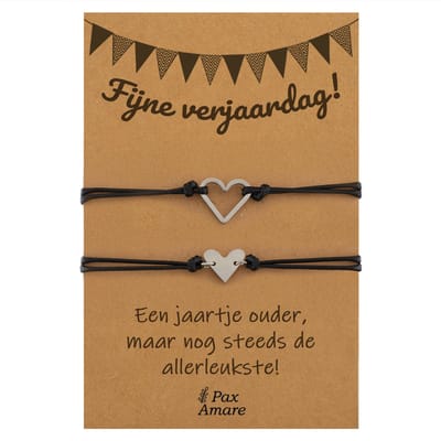 Vriendschapsarmbandjes voor 2 "Fijne Verjaardag" - Leuke Hartjes - BFF Armbandjes met Persoonlijk Cadeau Kaartje - Zilverkleurig - Elastisch Verstelbaar - Pax Amare