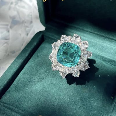 Bague Émeraude Caibao Tempérament Européen et Américain Rétro Style Bague d'Index Polyvalente No. 10 blue