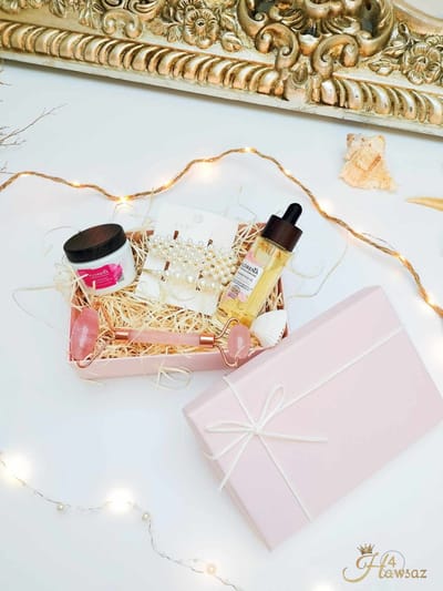 Verzorgingsset 5 stuks - Hawsaz.nl Cadeau - Geschenksets - Gezichtverzorging geschenk - Gezicht en nek olie -Dames cadeauset - Verwenpakket - Geschenkset - Valentijnscadeau - Luxe Verwenpakket - Moederdag - Dag en nacht creme - verzorgingsproducten