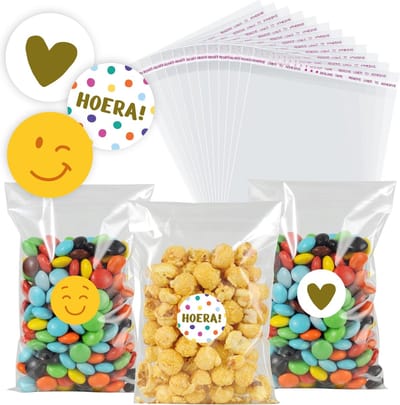 Cellofaanzakjes - 12x15cm - 50 stuks - 3x30 Sluitstickers - Smiley, Hartjes & Hoera Stickers - Cellofaanzakjes Transparant - Uitdeelzakjes Transparant - Sluitstickers