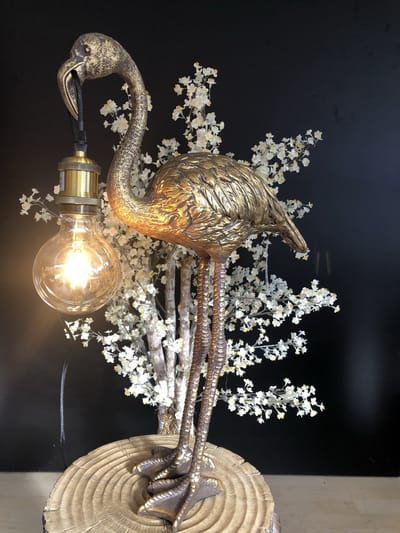 Tafellamp metal Flamengo Gold 60 cm hoog - tafel- of vloerlamp industrieel - landelijk - industriestijl - kunsthars lamp - verlichting voor binnen - verlichting voor uw interieur - goud - interieurdecoratie - woonaccessoire - cadeau - geschenk - gift