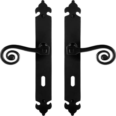 Deurkruk op schild - Smeedijzer zwart - Gietijzer - GPF - GPF6200.60 smeedijzer zwarte Deurklink Kera op BB72, 291x41x4mm