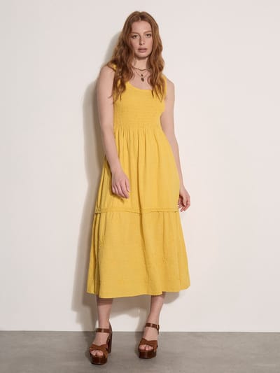 Geborduurde maxi-jurk met bloemenmotief en gelaagde rok
