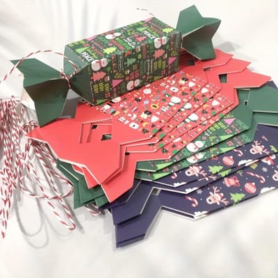 Lot de 12 Boîtes à Bonbons Festives - Parfait pour Halloween et Noël, Emballage Cadeau Créatif, Adorables Contenants à Dragées red
