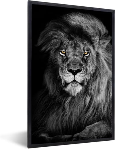 Poster in lijst - Leeuw - Dieren - Zwart - Wit - Fotolijst - Muurdecoratie - Poster - Woondecoratie - 60x90 cm - Wanddecoratie - Slaapkamer - Foto in lijst