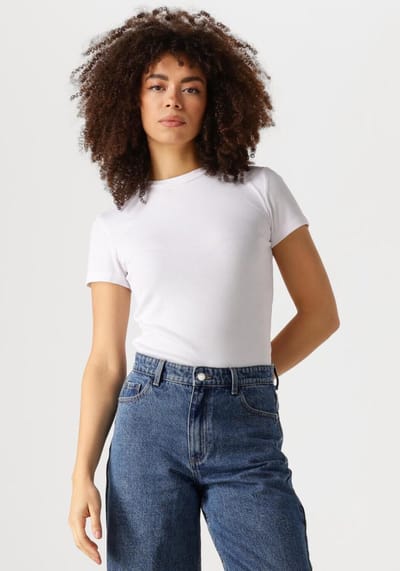 EDITED Naara T-shirt Tops & T-shirts Dames - Shirt - Wit - Maat 34