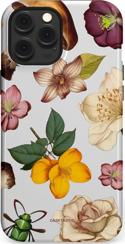 Casetastic Hoesje Geschikt voor Apple iPhone 12 Pro Max Magsafe - Stijlvolle Beschermende Duo-layer Case - Betovering in het bos