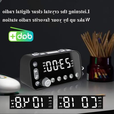 Radio Klok - Wekkerradio - Ontwaken - Dubbele USB Poorten - 130x55x65mm - Wit