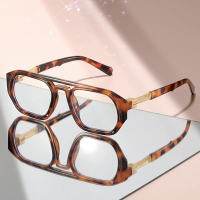 Nieuwe minimalistische platte bril met dubbele brug en metalen pootjes, klassieke pilotenstijl, lichtgewicht en trendy gray